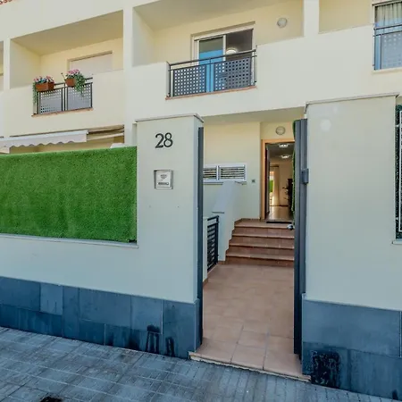 Obsidian Peridotita Сasa de vacaciones *