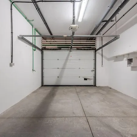 Obsidian Peridotita Сasa de vacaciones